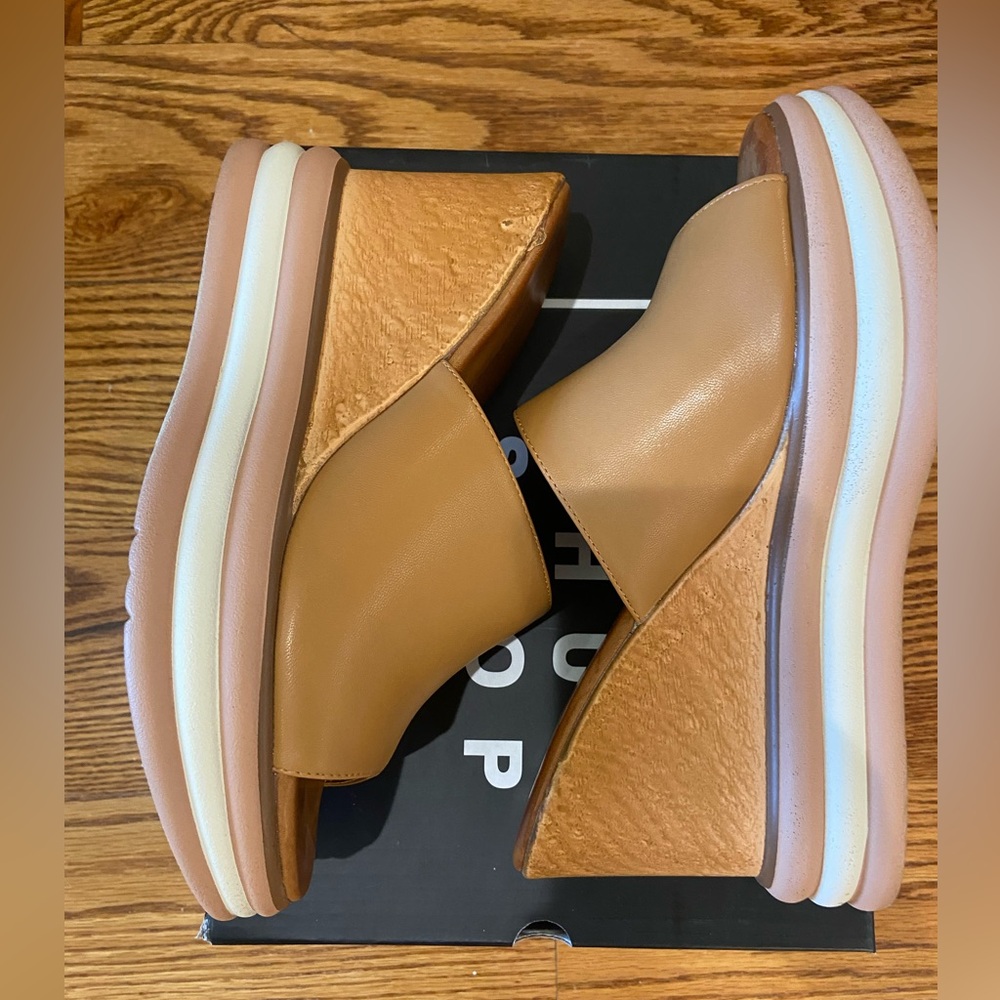 Shy Shop Wedges size 7.5